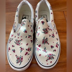 Floral Slip on vans in excellent condition